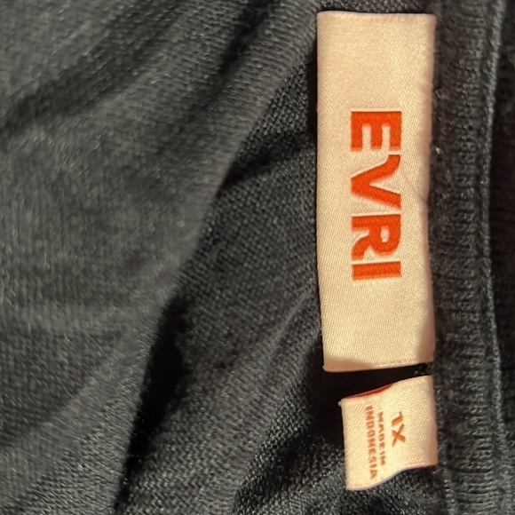 EVRI Holiyay Thin Long Sleeve Plus Women’s Size 1X - Picture 4 of 5